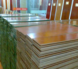重庆二手地板公司：拆除回收旧地板、复合地板，实木地板